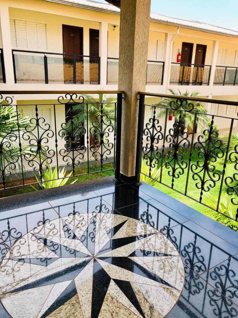 Porto Verde Hotel Lins Exterior foto